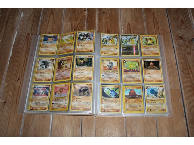 Diverse pokemon kaarten in map w.o. collecties 17-card mini set, ex deoxys en ex team magma vs team aqua. onderdeel van combinatiekavel kavels p001 t/m p051 combinatiekavel - afbeelding 16 van  17