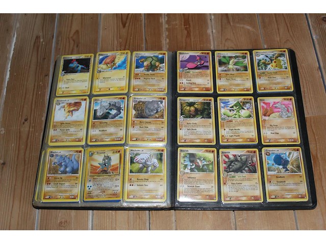 Diverse pokemon kaarten in map w.o. collecties diamond & pearl, ex emerald en ex dragon frontier. onderdeel van combinatiekavel kavels p001 t/m p051 combinatiekavel - afbeelding 3 van  12