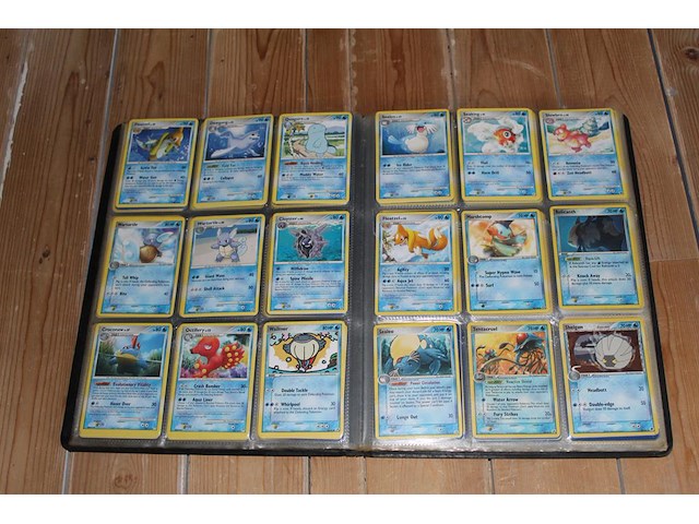 Diverse pokemon kaarten in map w.o. collecties diamond & pearl, ex emerald en ex dragon frontier. onderdeel van combinatiekavel kavels p001 t/m p051 combinatiekavel - afbeelding 8 van  12