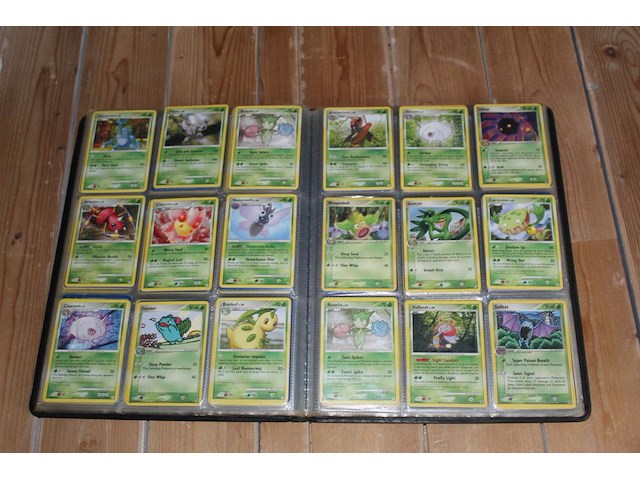 Diverse pokemon kaarten in map w.o. collecties diamond & pearl, ex emerald en ex dragon frontier. onderdeel van combinatiekavel kavels p001 t/m p051 combinatiekavel - afbeelding 10 van  12