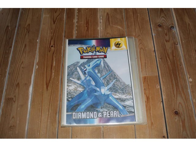 Diverse pokemon kaarten in map w.o. collecties diamond & pearl, jungle en ex dragon. onderdeel van combinatiekavel kavels p001 t/m p051 combinatiekavel - afbeelding 1 van  14