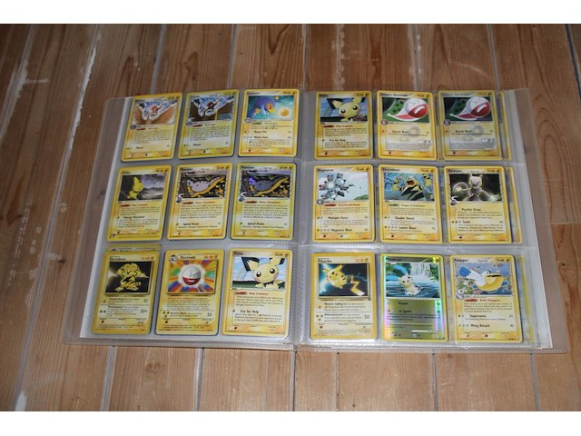 Diverse pokemon kaarten in map w.o. collecties diamond & pearl, jungle en ex dragon. onderdeel van combinatiekavel kavels p001 t/m p051 combinatiekavel - afbeelding 10 van  14