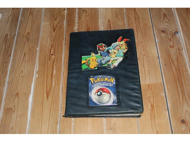 Diverse pokemon kaarten in map w.o. collecties ex dragon frontiers, diamond & pearl en ex team rocket returns. onderdeel van combinatiekavel kavels p001 t/m p051 combinatiekavel - afbeelding 1 van  12