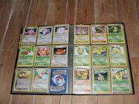 Diverse pokemon kaarten in map w.o. collecties ex dragon frontiers, diamond & pearl en ex team rocket returns. onderdeel van combinatiekavel kavels p001 t/m p051 combinatiekavel - afbeelding 9 van  12