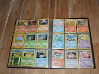 Diverse pokemon kaarten in map w.o. collecties ex dragon frontiers, diamond & pearl en ex team rocket returns. onderdeel van combinatiekavel kavels p001 t/m p051 combinatiekavel - afbeelding 11 van  12