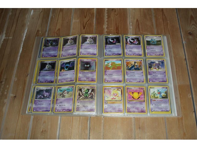 Diverse pokemon kaarten in map w.o. collecties ex legend maker, diamond & pearl en deoxys. onderdeel van combinatiekavel kavels p001 t/m p051 combinatiekavel - afbeelding 2 van  18