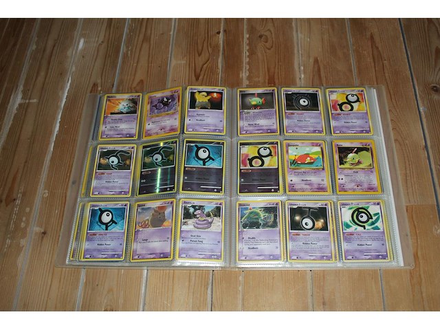 Diverse pokemon kaarten in map w.o. collecties ex legend maker, diamond & pearl en deoxys. onderdeel van combinatiekavel kavels p001 t/m p051 combinatiekavel - afbeelding 5 van  18