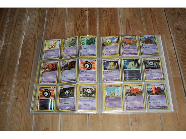 Diverse pokemon kaarten in map w.o. collecties ex legend maker, diamond & pearl en deoxys. onderdeel van combinatiekavel kavels p001 t/m p051 combinatiekavel - afbeelding 6 van  18