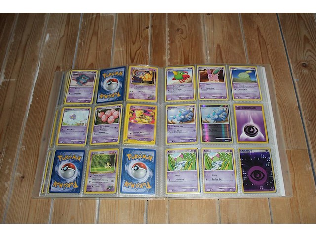 Diverse pokemon kaarten in map w.o. collecties ex legend maker, diamond & pearl en deoxys. onderdeel van combinatiekavel kavels p001 t/m p051 combinatiekavel - afbeelding 9 van  18