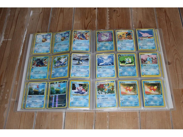 Diverse pokemon kaarten in map w.o. collecties ex team magma vs team aqua, ex dragon frontiers en jungle. onderdeel van combinatiekavel kavels p001 t/m p051 combinatiekavel - afbeelding 3 van  23