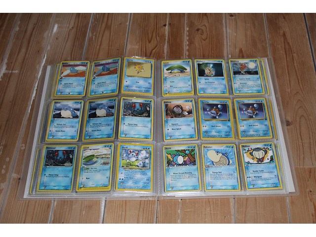 Diverse pokemon kaarten in map w.o. collecties ex team magma vs team aqua, ex dragon frontiers en jungle. onderdeel van combinatiekavel kavels p001 t/m p051 combinatiekavel - afbeelding 9 van  23