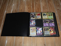 Diverse pokemon kaarten in map w.o. collecties gold star promo en gym heroes. onderdeel van combinatiekavel kavels p001 t/m p051 combinatiekavel - afbeelding 2 van  3