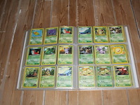 Diverse pokemon kaarten in map w.o. collecties holon phantoms, dragon frontiers en ex delta species. onderdeel van combinatiekavel kavels p001 t/m p051 combinatiekavel - afbeelding 9 van  23
