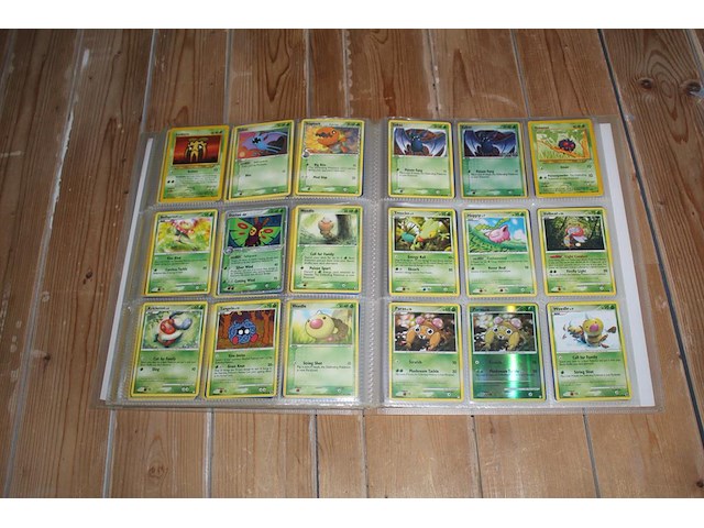 Diverse pokemon kaarten in map w.o. collecties holon phantoms, dragon frontiers en ex delta species. onderdeel van combinatiekavel kavels p001 t/m p051 combinatiekavel - afbeelding 13 van  23