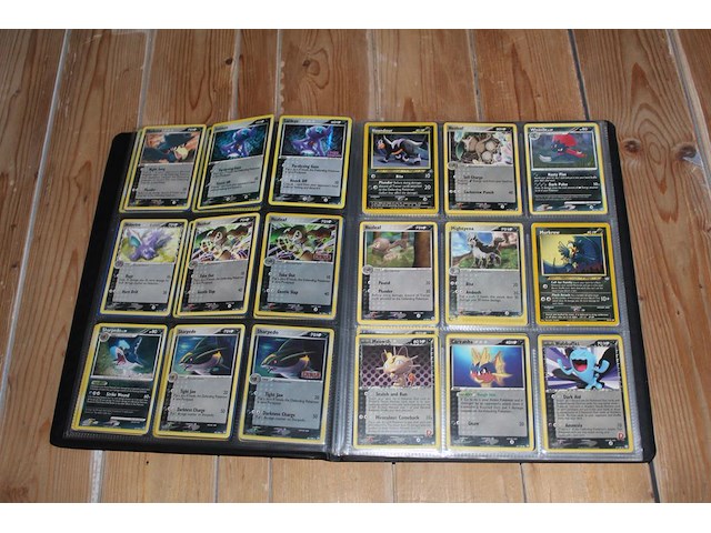 Diverse pokemon kaarten in map w.o. collecties legend maker, ex dragon frontiers en crystal guardians. onderdeel van combinatiekavel kavels p001 t/m p051 combinatiekavel - afbeelding 4 van  7