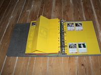 Diverse pokemon kaarten in map w.o. collecties shining fates, burning shadows en rebel clash. onderdeel van combinatiekavel kavels p001 t/m p051 combinatiekavel - afbeelding 5 van  14