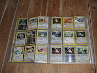 Diverse pokemon kaarten in map w.o. collecties unsceen forces, crystal guardians en diamond & pearl. onderdeel van combinatiekavel kavels p001 t/m p051 combinatiekavel - afbeelding 3 van  24