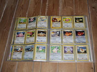 Diverse pokemon kaarten in map w.o. collecties unsceen forces, crystal guardians en diamond & pearl. onderdeel van combinatiekavel kavels p001 t/m p051 combinatiekavel - afbeelding 4 van  24