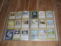 Diverse pokemon kaarten in map w.o. collecties unsceen forces, crystal guardians en diamond & pearl. onderdeel van combinatiekavel kavels p001 t/m p051 combinatiekavel - afbeelding 7 van  24