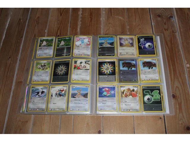 Diverse pokemon kaarten in map w.o. collecties unsceen forces, crystal guardians en diamond & pearl. onderdeel van combinatiekavel kavels p001 t/m p051 combinatiekavel - afbeelding 10 van  24