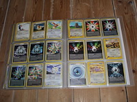 Diverse pokemon kaarten in map w.o. collecties unsceen forces, crystal guardians en diamond & pearl. onderdeel van combinatiekavel kavels p001 t/m p051 combinatiekavel - afbeelding 13 van  24