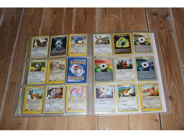 Diverse pokemon kaarten in map w.o. collecties unsceen forces, crystal guardians en diamond & pearl. onderdeel van combinatiekavel kavels p001 t/m p051 combinatiekavel - afbeelding 15 van  24