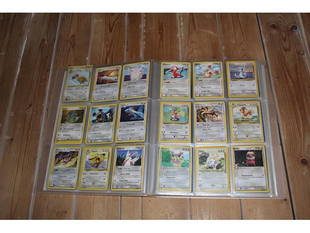 Diverse pokemon kaarten in map w.o. collecties unsceen forces, crystal guardians en diamond & pearl. onderdeel van combinatiekavel kavels p001 t/m p051 combinatiekavel - afbeelding 20 van  24