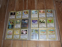 Diverse pokemon kaarten in map w.o. collecties unsceen forces, crystal guardians en diamond & pearl. onderdeel van combinatiekavel kavels p001 t/m p051 combinatiekavel - afbeelding 21 van  24