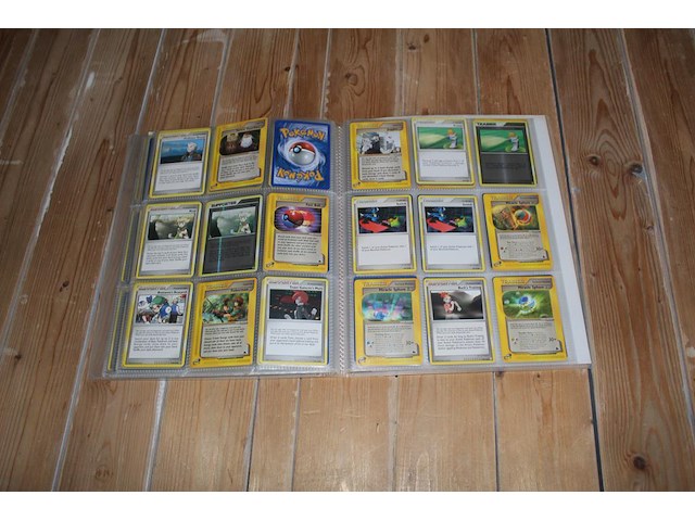 Diverse pokemon trainer kaarten in map w.o. collecties diamond & pearl en ex emerald. onderdeel van combinatiekavel kavels p001 t/m p051 combinatiekavel - afbeelding 11 van  21