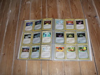 Diverse pokemon trainer kaarten in map w.o. collecties diamond & pearl en ex emerald. onderdeel van combinatiekavel kavels p001 t/m p051 combinatiekavel - afbeelding 19 van  21