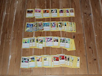 Diverse pokmeon kaarten trainer versie in doos w.o. collecties scarlet & violet, lost origin en sword & shi... onderdeel van combinatiekavel kavels p001 t/m p051 combinatiekavel - afbeelding 2 van  4