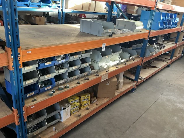 Diverse polijst en slijp materialen - afbeelding 6 van  13