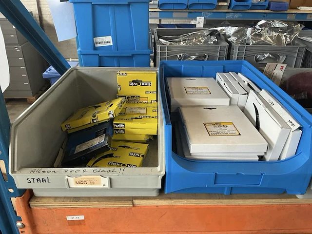 Diverse polijst en slijp materialen - afbeelding 2 van  21