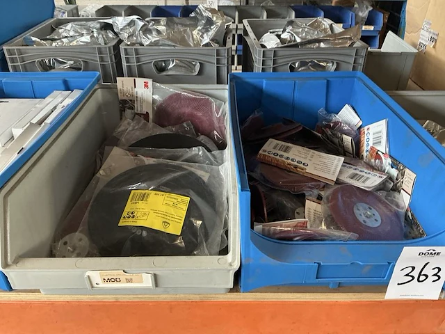 Diverse polijst en slijp materialen - afbeelding 3 van  21