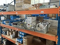Diverse polijst en slijp materialen - afbeelding 1 van  21