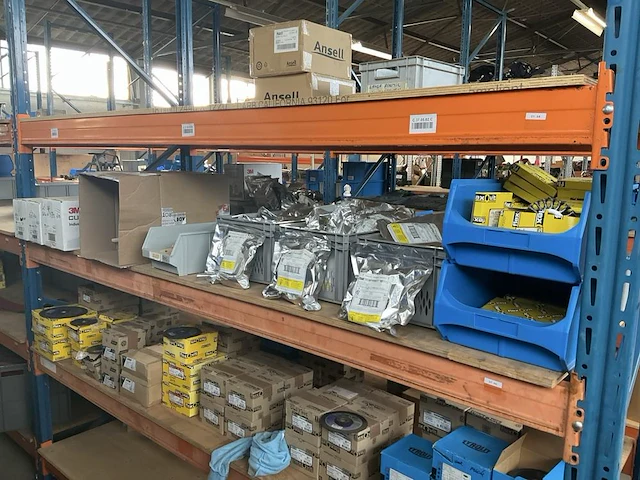 Diverse polijst en slijp materialen - afbeelding 15 van  21