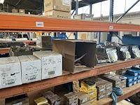 Diverse polijst en slijp materialen - afbeelding 16 van  21