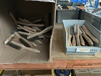 Diverse polijst en slijp materialen - afbeelding 20 van  21