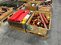 Diverse polyurethaan restanten - afbeelding 4 van  6