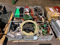 Diverse pomp onderdelen - afbeelding 1 van  5