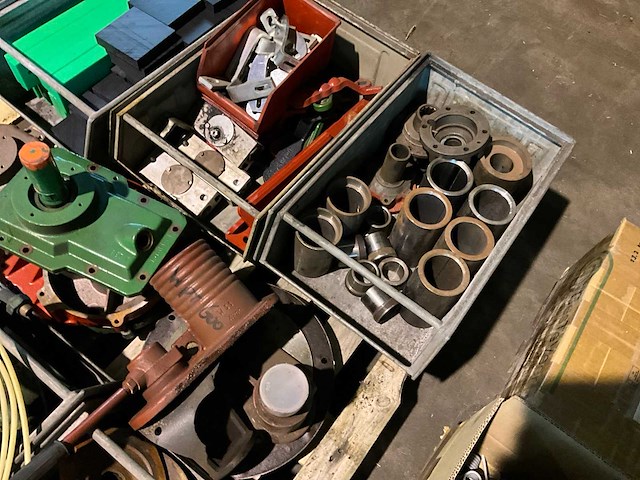 Diverse pomp onderdelen - afbeelding 5 van  5