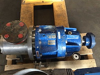 Diverse pompen (2x) - afbeelding 3 van  5