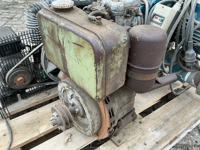 Diverse pompen (3x) - afbeelding 15 van  16