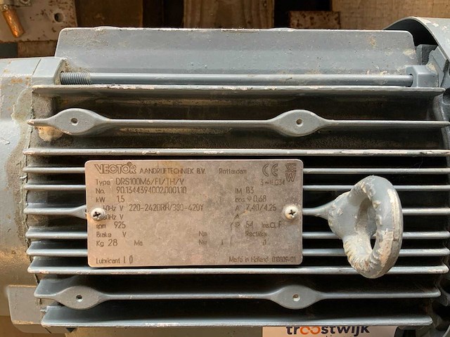 Diverse pompen en elektromotoren - afbeelding 2 van  5