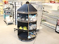Diverse pompen, w.o. ballen- en voetpompen in display. let op: inclusief display - afbeelding 1 van  2