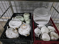Diverse porseleinen dinerborden, dessertborden, etc. - afbeelding 3 van  8
