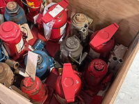 Diverse potkrikken - afbeelding 8 van  11