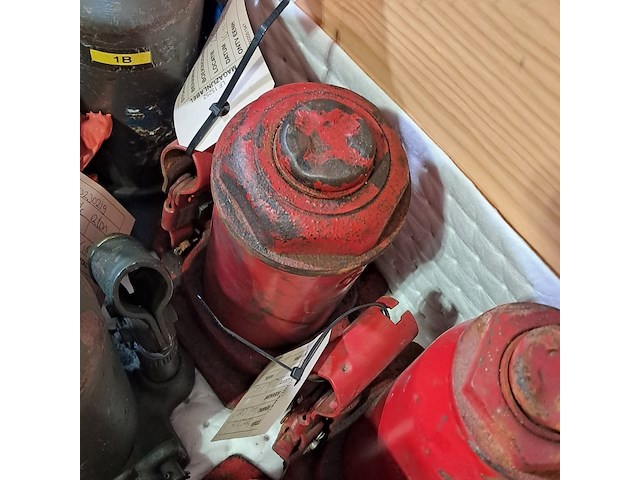 Diverse potkrikken - afbeelding 10 van  11