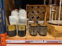 Diverse potten, vazen en lantaarns - afbeelding 2 van  14