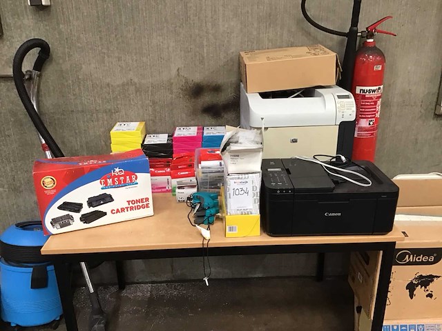 Diverse printers en cartridges - afbeelding 1 van  4